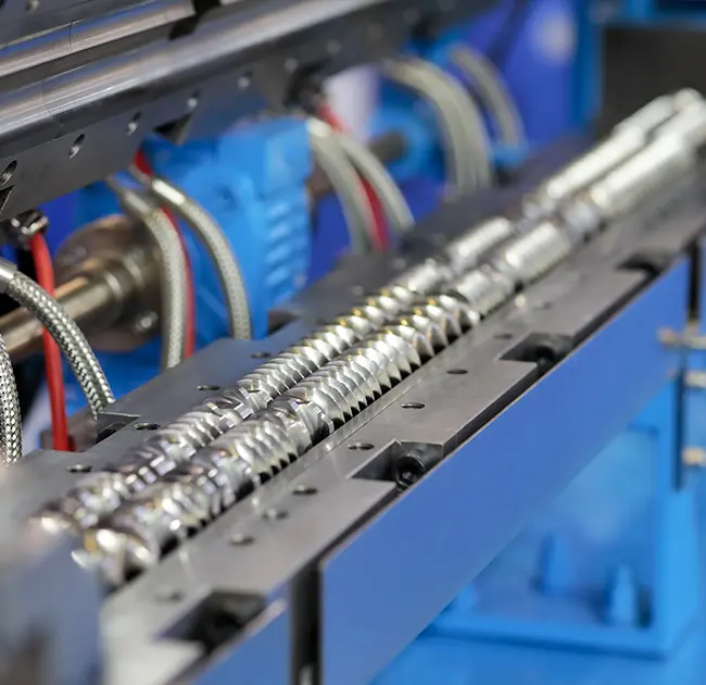 ట్విన్-స్క్రూ ఫోమ్ గ్రాన్యులేటర్ యొక్క పని ప్రక్రియ మరియు ఆపరేషన్ జాగ్రత్తలు